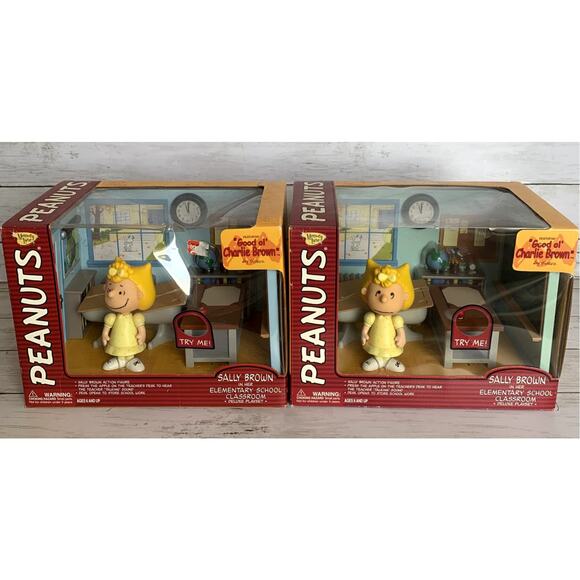 Peanuts Sally Brown Elementary School Classroom Deluxe Playset NIB Set of 2 - Picture 2 of 12